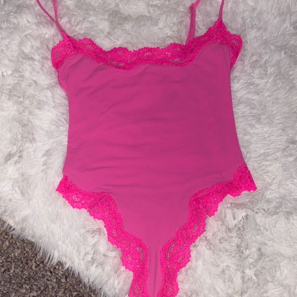 SKIMS Vibrant Pink Lace Chemise